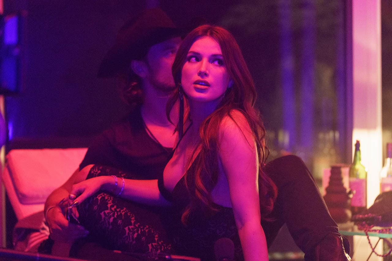 Bella Thorne comparte en redes sociales un regalo sorpresa de Blackbear - noticia sobre Bella Thorne